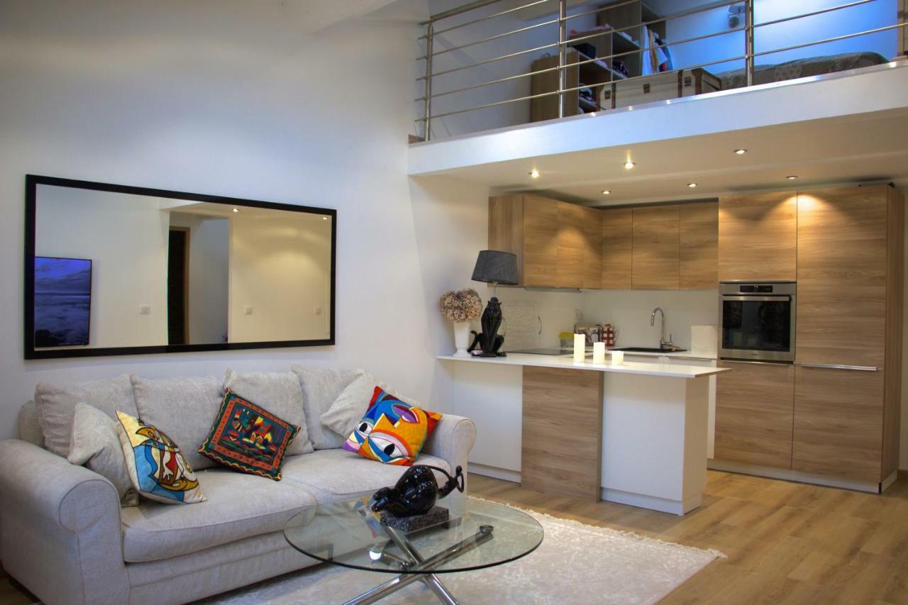 Duplex Fontaine - Appartement Duplex Coeur Vieil Antibes Old City Marche Provencal Eksteriør bilde