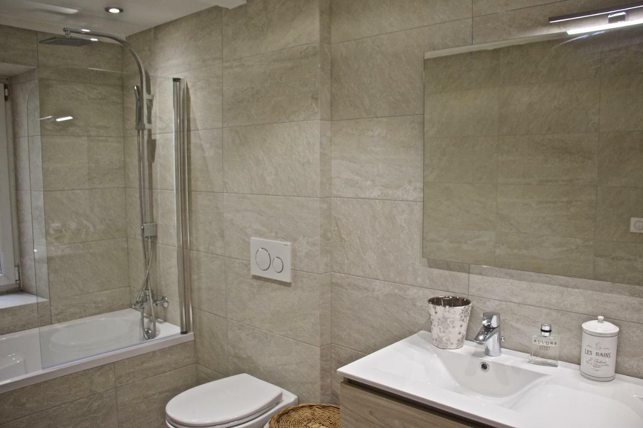 Duplex Fontaine - Appartement Duplex Coeur Vieil Antibes Old City Marche Provencal Eksteriør bilde